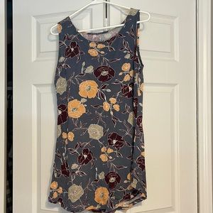 LOGO sleeveless floral blouse